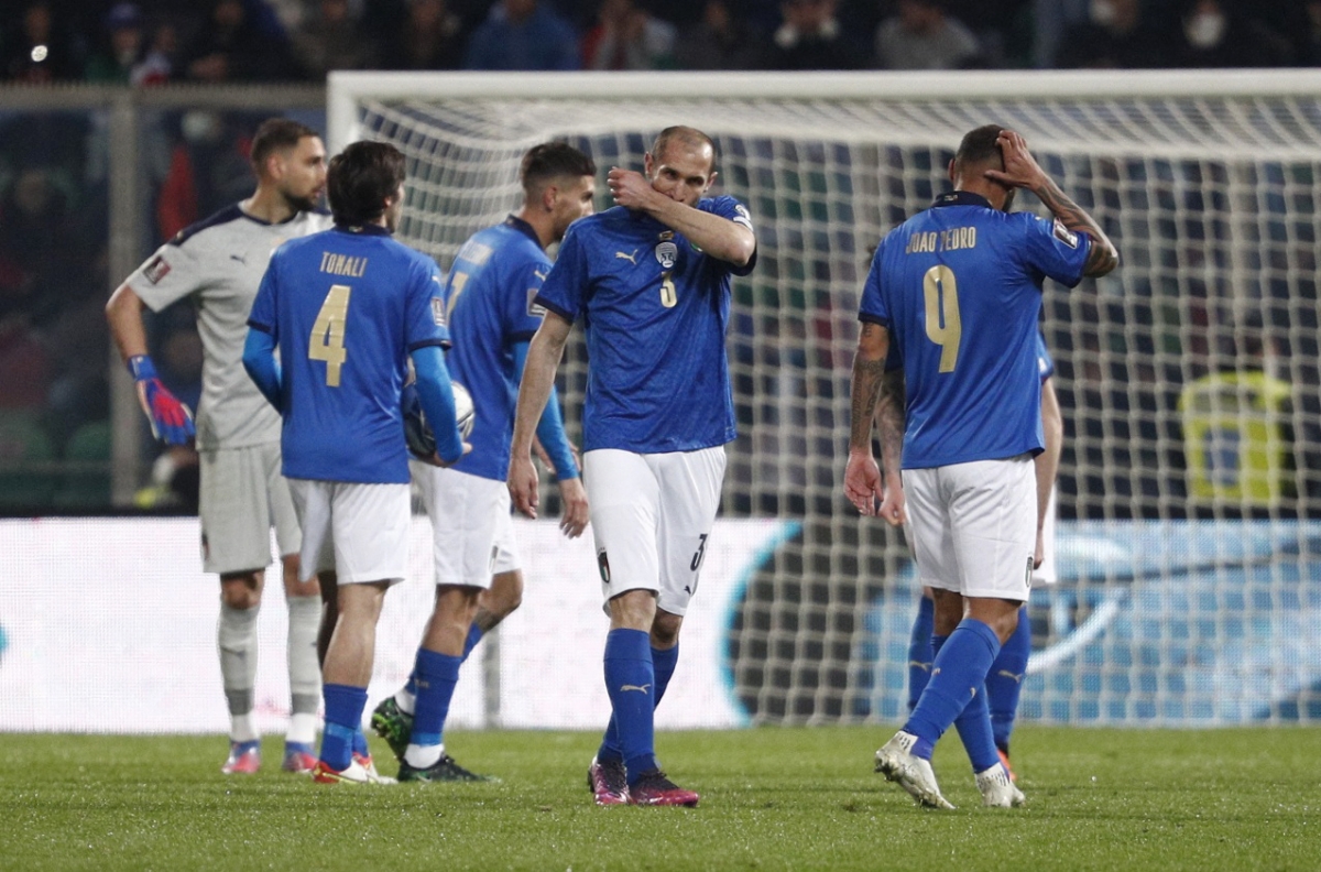Sự thất vọng khi thua trận của ĐT Italia. (Ảnh: Reuters).