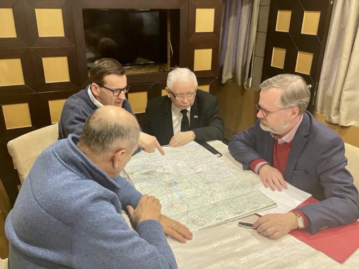 Lãnh đạo của Séc, Ba Lan và Slovenia trong một cuộc chuyến công tác đến Ukraine (Ảnh: Echo24.cz)