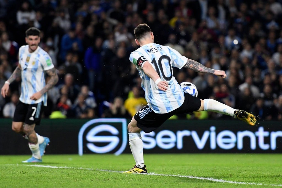 Tới phút 82, Di Maria có pha kiến tạo cho Lionel Messi ấn định chiến thắng 3-0.