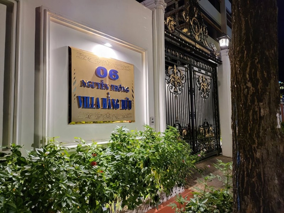 Nhà Nguyễn Phương Hằng đang trong tình trạng đóng cửa.