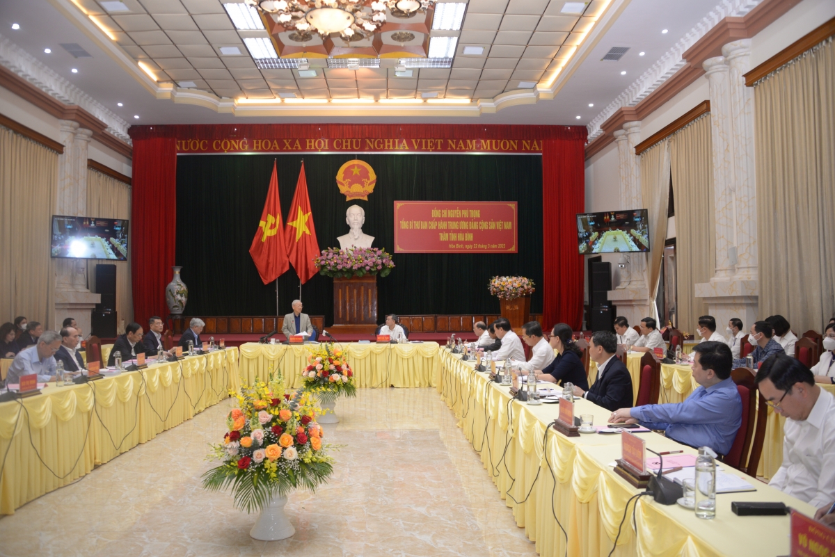 Toàn cảnh buổi làm việc.