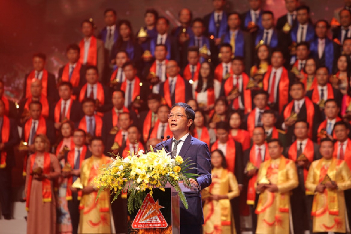 Trưởng ban Kinh tế Trung ương Trần Tuấn Anh phát biểu tại lễ trao thưởng Sao vàng đất Việt 2021 - Ảnh: HẢI ĐĂNG/Tuoitre