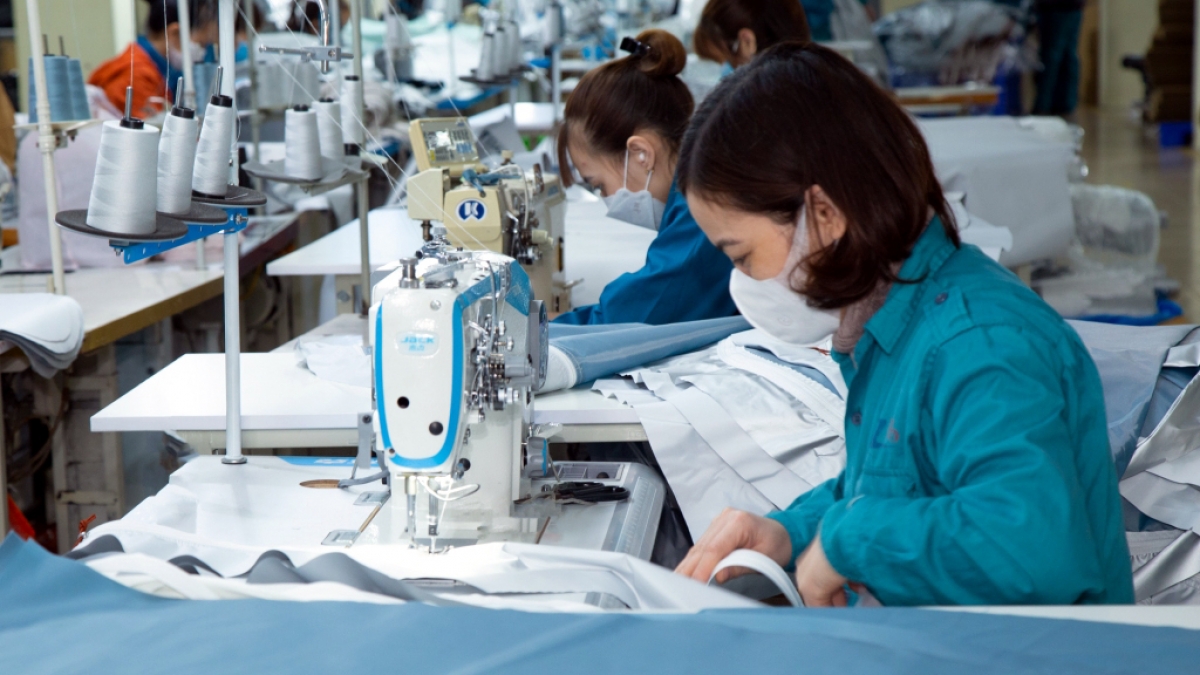 “Xanh hóa” ngành dệt may là xu thế toàn cầu mà DN bắt buộc phải triển khai để đạt mục tiêu phát triển bền vững và gia tăng xuất khẩu vào các thị trường lớn.