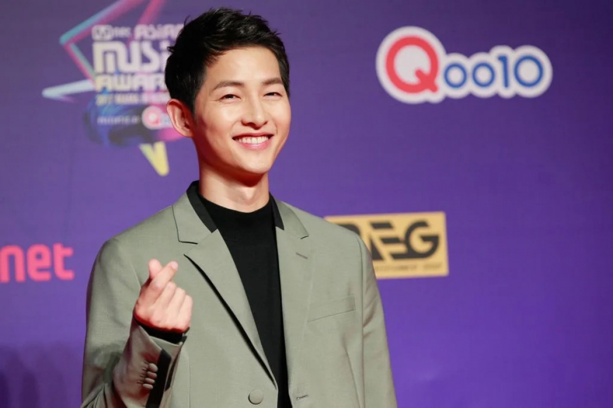 Song Joong Ki.