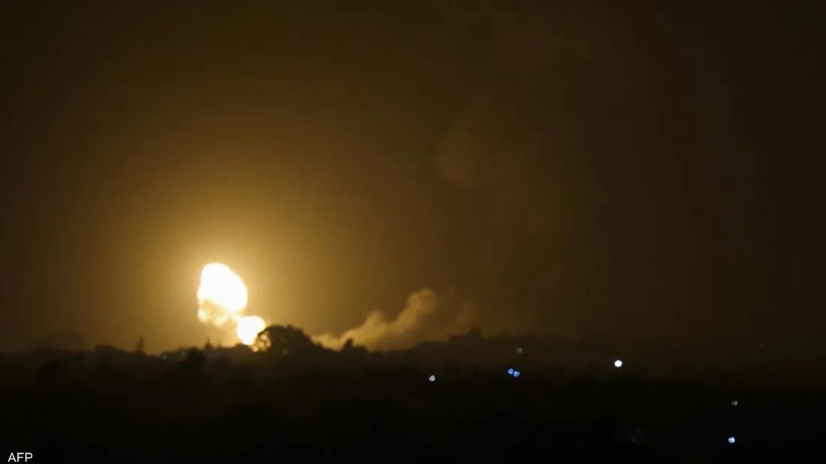 Các cuộc không kích của Israel nhằm vào mục tiêu của phong trào Hamas tại Dải Gaza (Ảnh: skynewsarabia)
