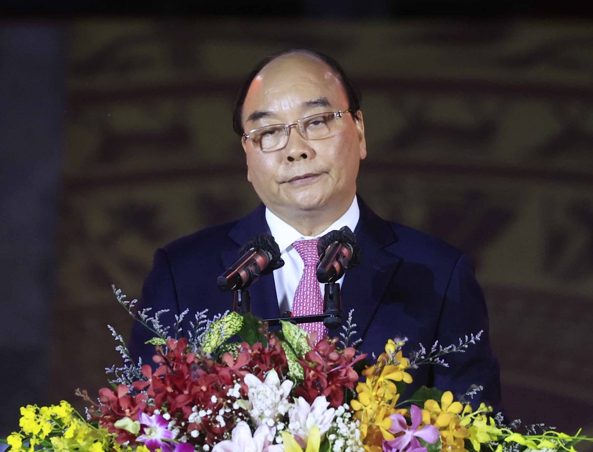 Chủ tịch nước Nguyễn Xuân Phúc nhấn mạnh, Đền thờ Vua Hùng tại Cần Thơ là điểm hội tụ tâm linh, tại vùng đất phương Nam, vùng đất “Chín Rồng” anh dũng quật cường