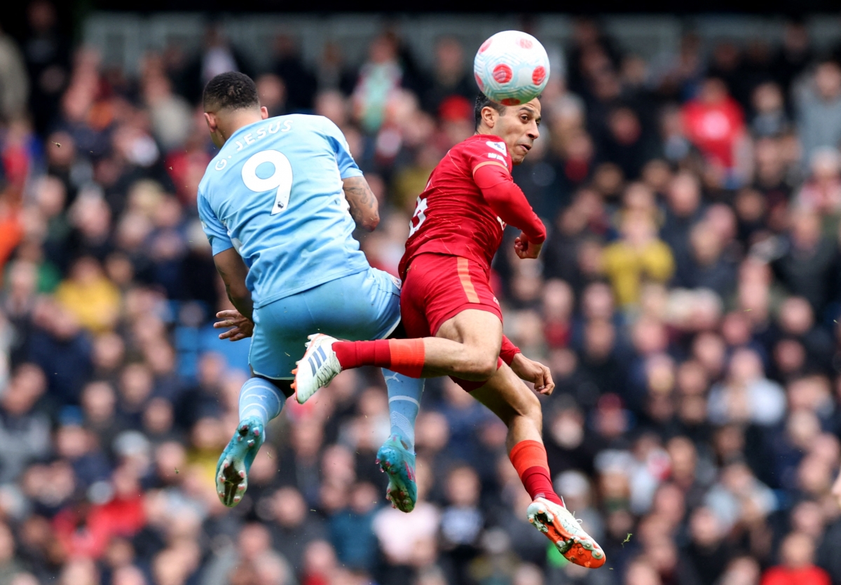Man City đang ép sân. (Ảnh: Reuters).