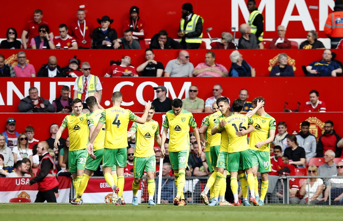 Niềm vui của các càu thủ Norwich sau khi quân bình tỷ số 2-2. (Ảnh: Reuters).