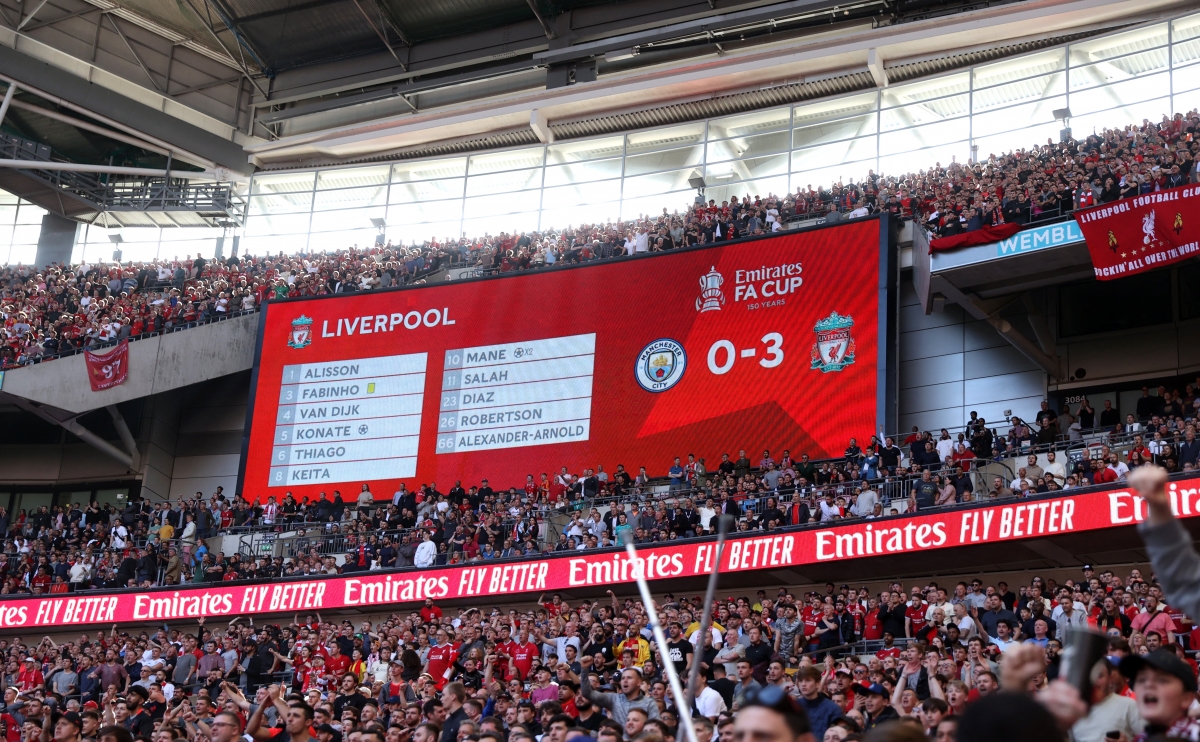 Liverpool gieo ác mộng cho Man City trong hiệp 1. (Ảnh: Reuters)