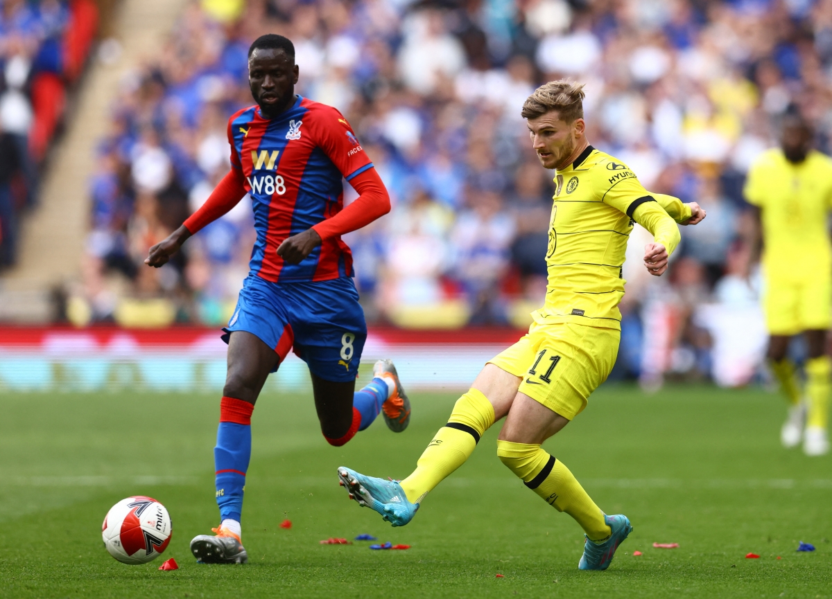 Timo Werner suýt chút nữa có cơ hội thoát xuống đối mặt với thủ môn Butland. (Ảnh: Reuters).