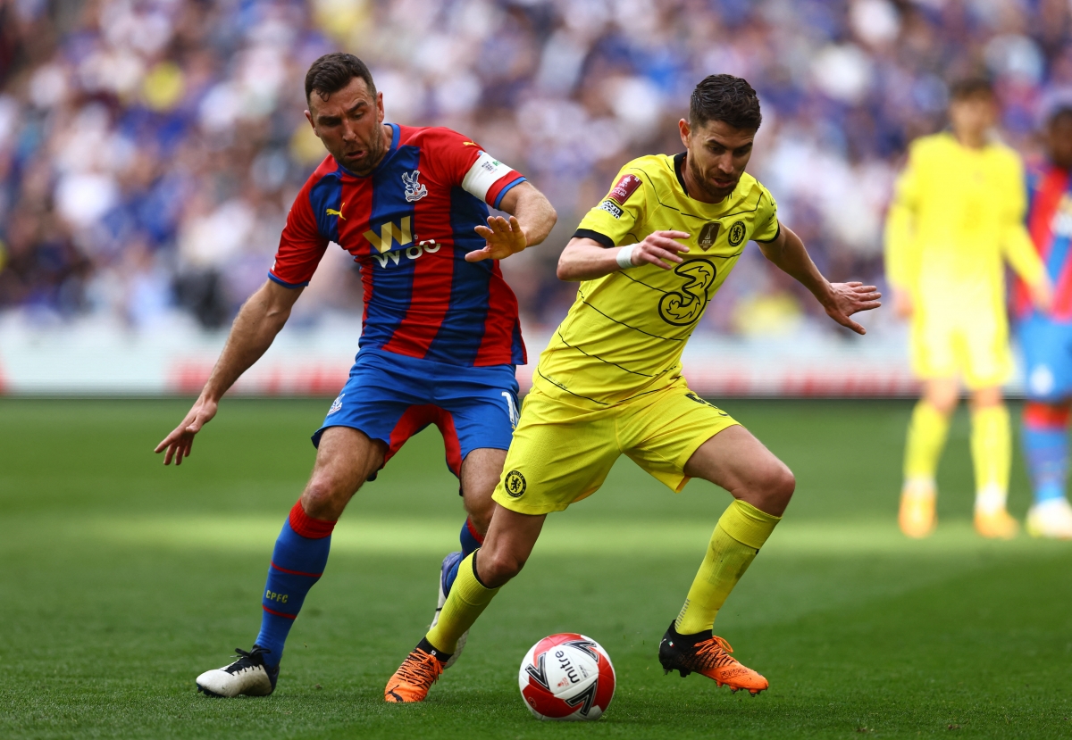Chelsea đang hoàn toàn áp đảo trong những phút cuối. (Ảnh: Reuters).