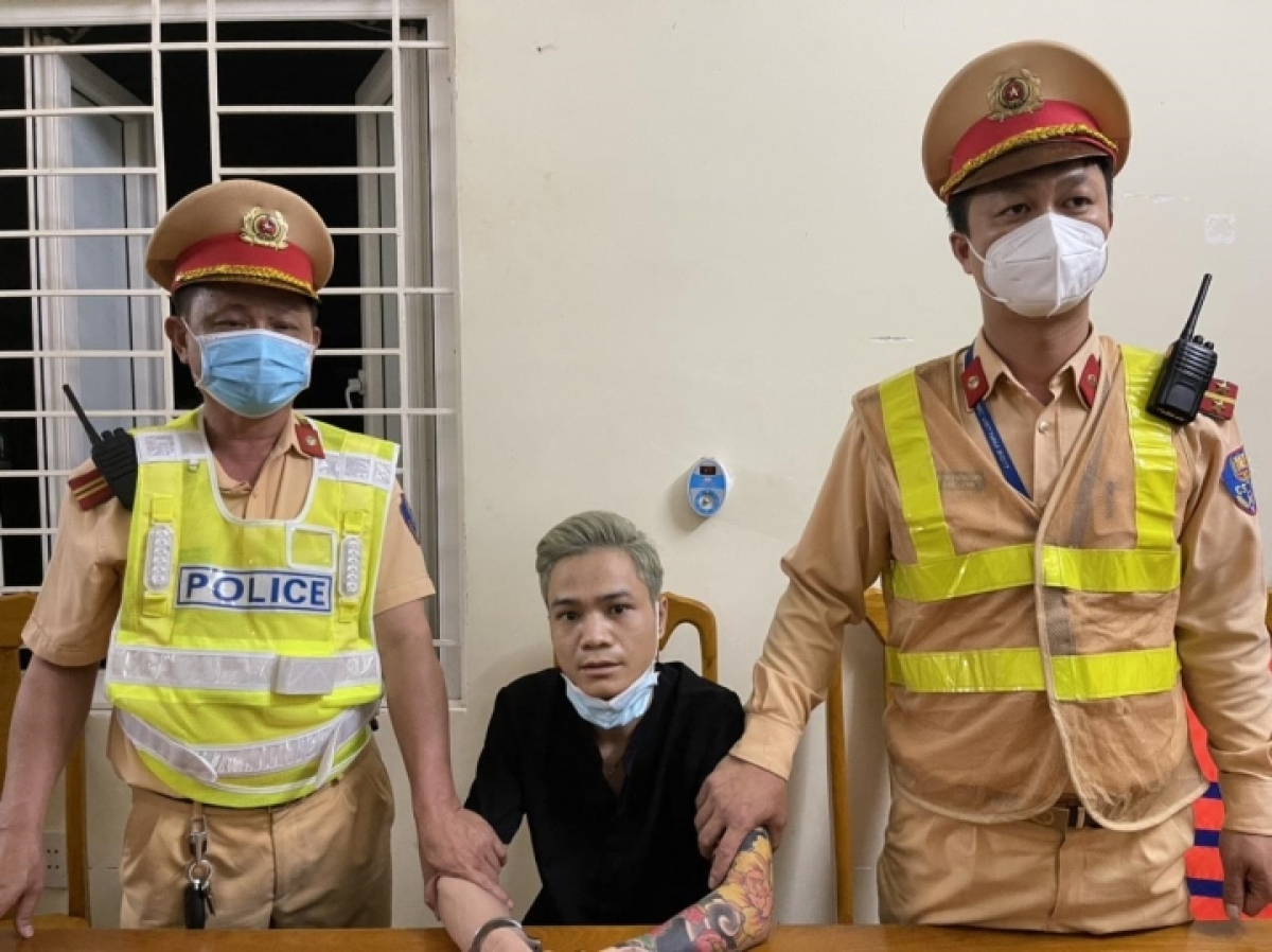 Phùng Văn Vinh bị CSGT tỉnh Quảng Bình bắt giữ