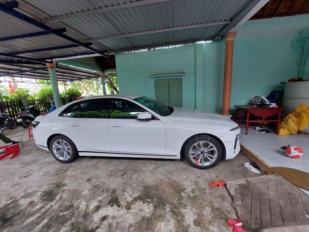 Chiếc xe ô tô là tang vật vụ án được cất giấu tại nhà Nguyễn Tiến Cả