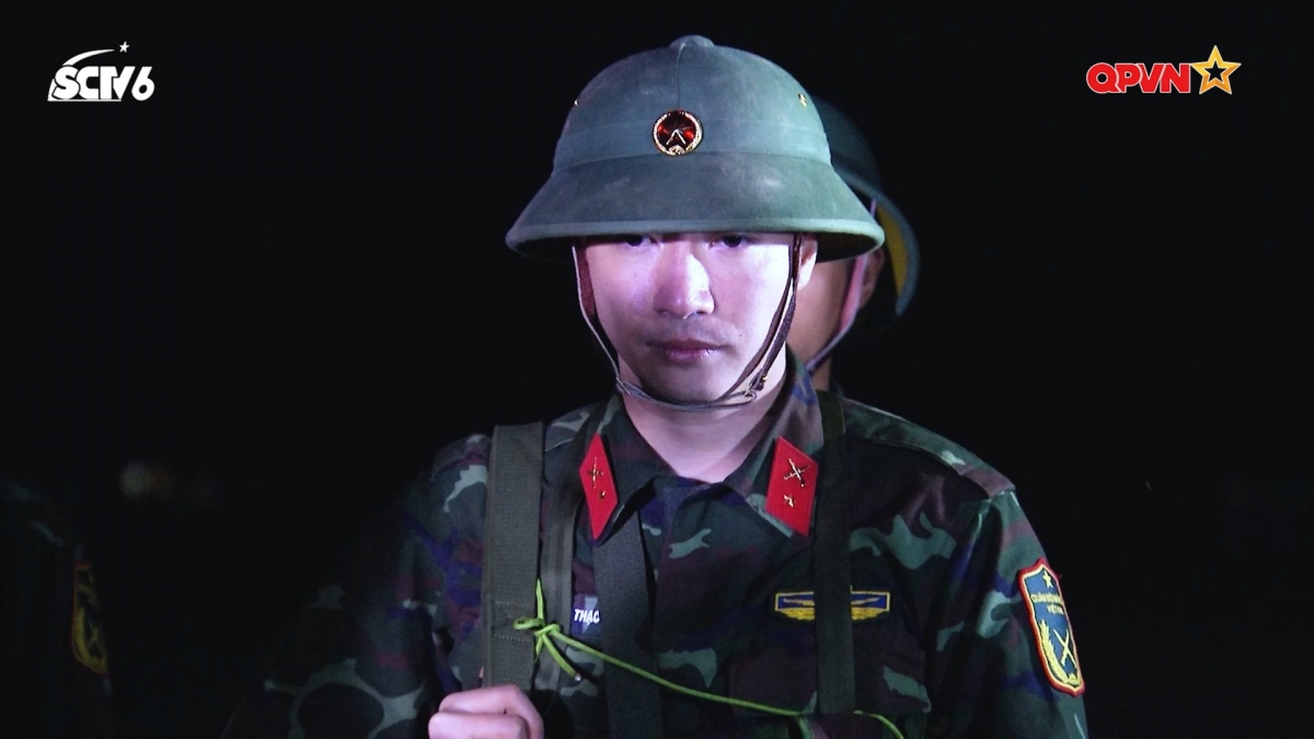 S.T bị thương bị bơi đêm.