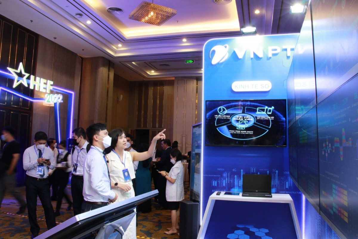 VNPT mang tới Kinh tế TP.HCM 2022 hệ sinh thái chuyển đổi số với thông điệp “Hiện thực hóa khát vọng chuyển đổi số”.