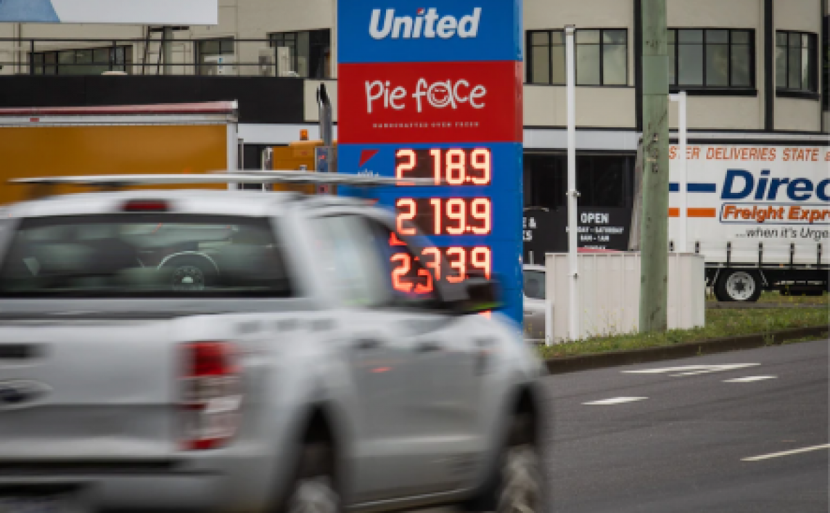 Giá xăng tăng cao là một trong những yếu tố khiến chỉ số lạm phát ở Australia lên mức kỷ lục. (Ảnh: uke Bowden)