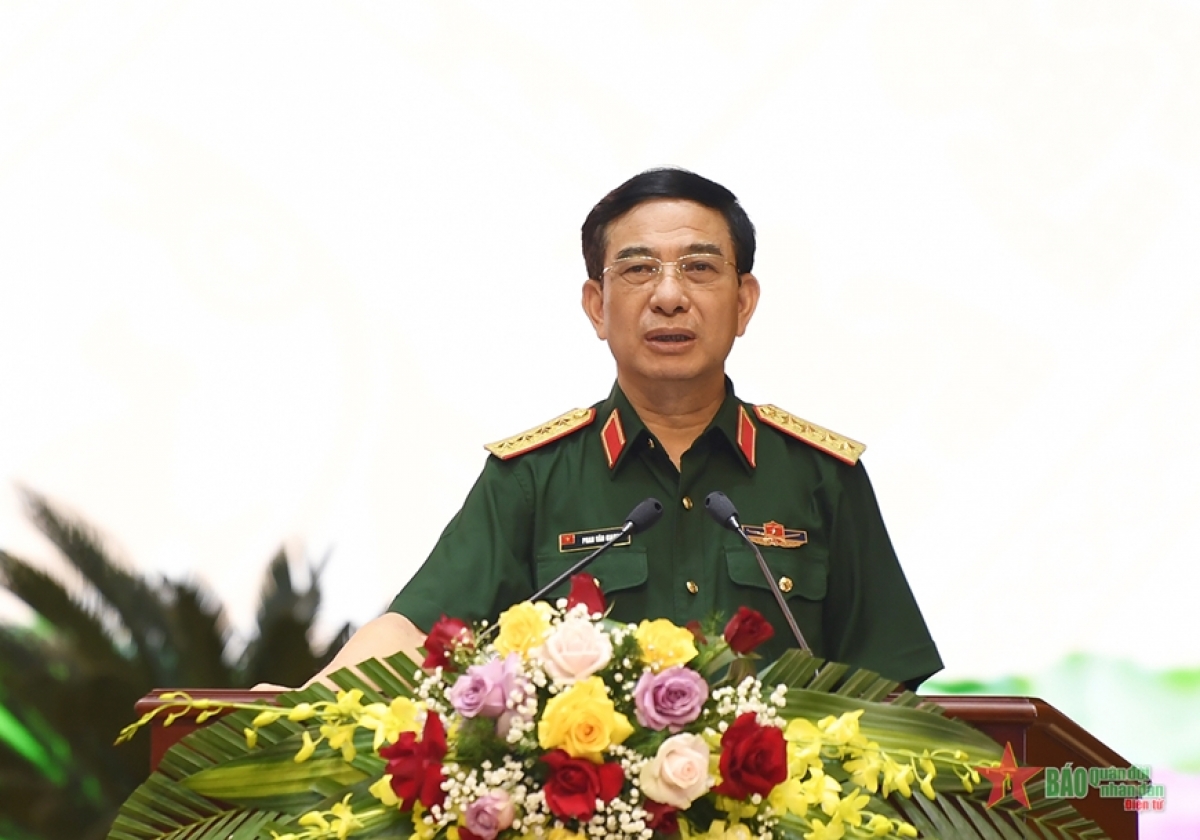 Đại tướng Phan Văn Giang phát biểu chỉ đạo hội nghị. (Ảnh: QĐND)