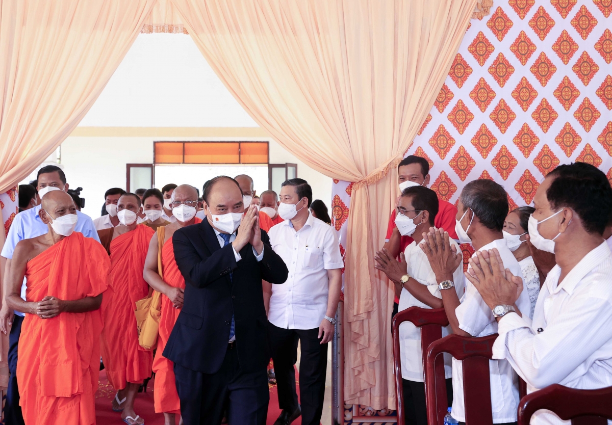 Chủ tịch nước tại Học viện Phật giáo Nam tông Khmer - Thành phố Cần Thơ