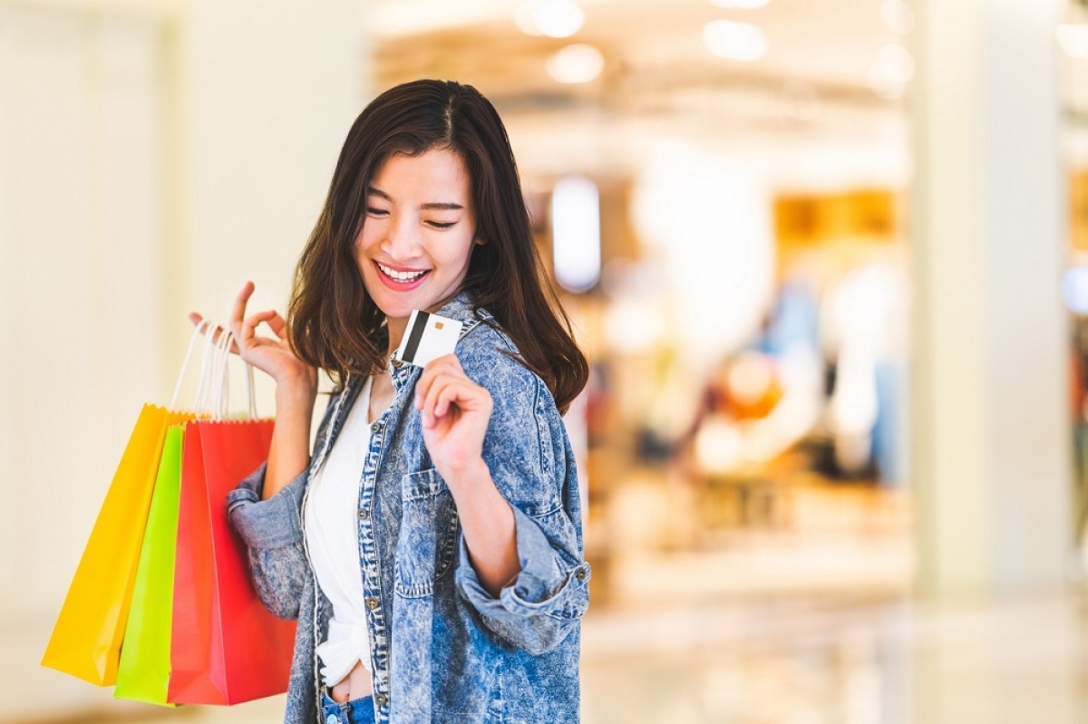 Người dùng cần trang bị cho mình những kiến thức liên quan đến việc sử dụng thẻ tín dụng để tránh các rủi ro đáng tiếc.