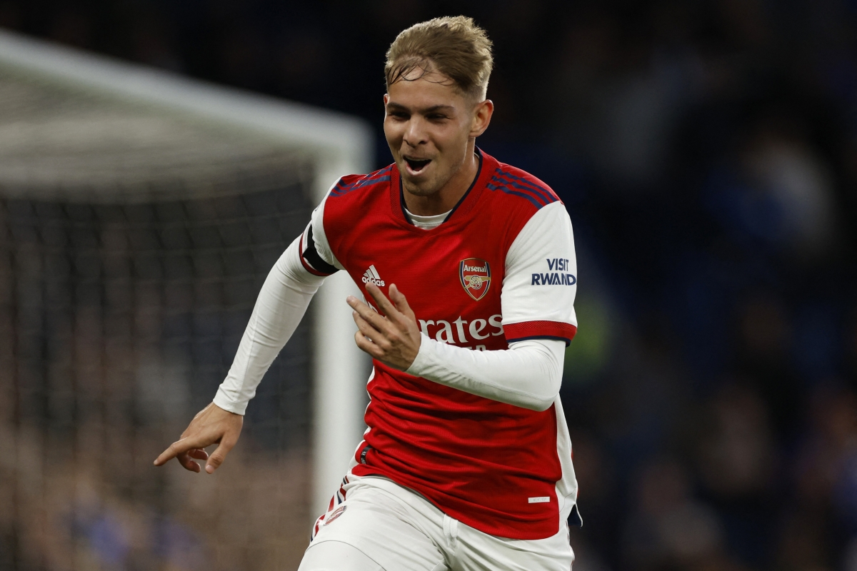 Arsenal đánh bại Chelsea để nuôi hy vọng tốp 4 (Ảnh: Reuters).
