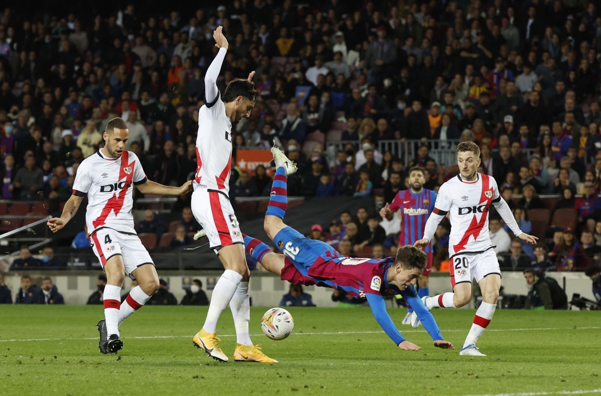 Barca thua trận thứ 3 liên tiếp ở Nou Camp khi lần lượt gục ngã trước Frankfurt, Cadiz và Vallecano. (Ảnh: Reuters)