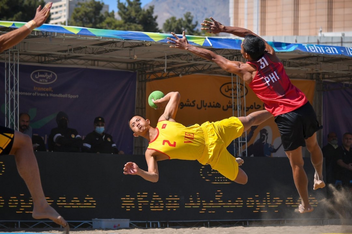 Đội tuyển bóng ném bãi biển nam Việt Nam sẽ bắt đầu hành trình bảo vệ HCV SEA Games từ ngày 6/5. (Ảnh: AHF).