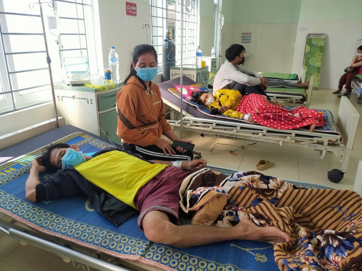 Các bệnh nhân bị sét đánh đã qua cơn nguy hiểm.