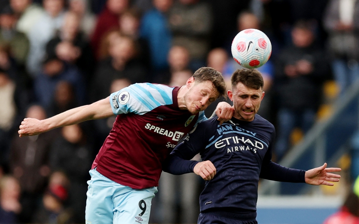 Burnley cố gắng nhưng chưa thể gây khó khăn cho Man City. (Ảnh: Reuters). 