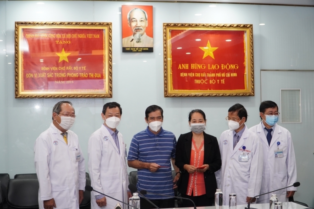Ca ghép thận thành công đầu tiên tại Việt Nam khác nhóm máu tại Bệnh viện Chợ Rẫy