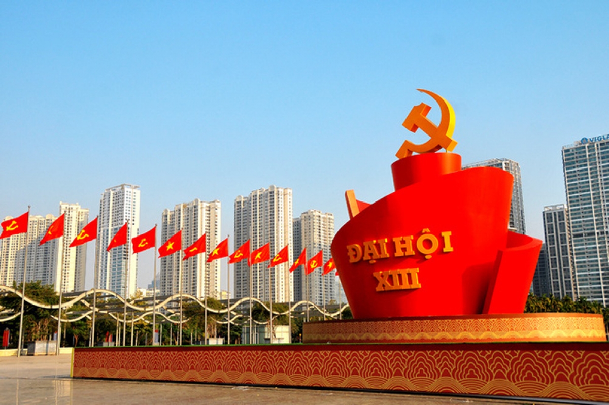 Trung tâm hội nghị Quốc gia và bối cảnh đằng sau là những khối nhà cao tầng. Ảnh: VTV.VN