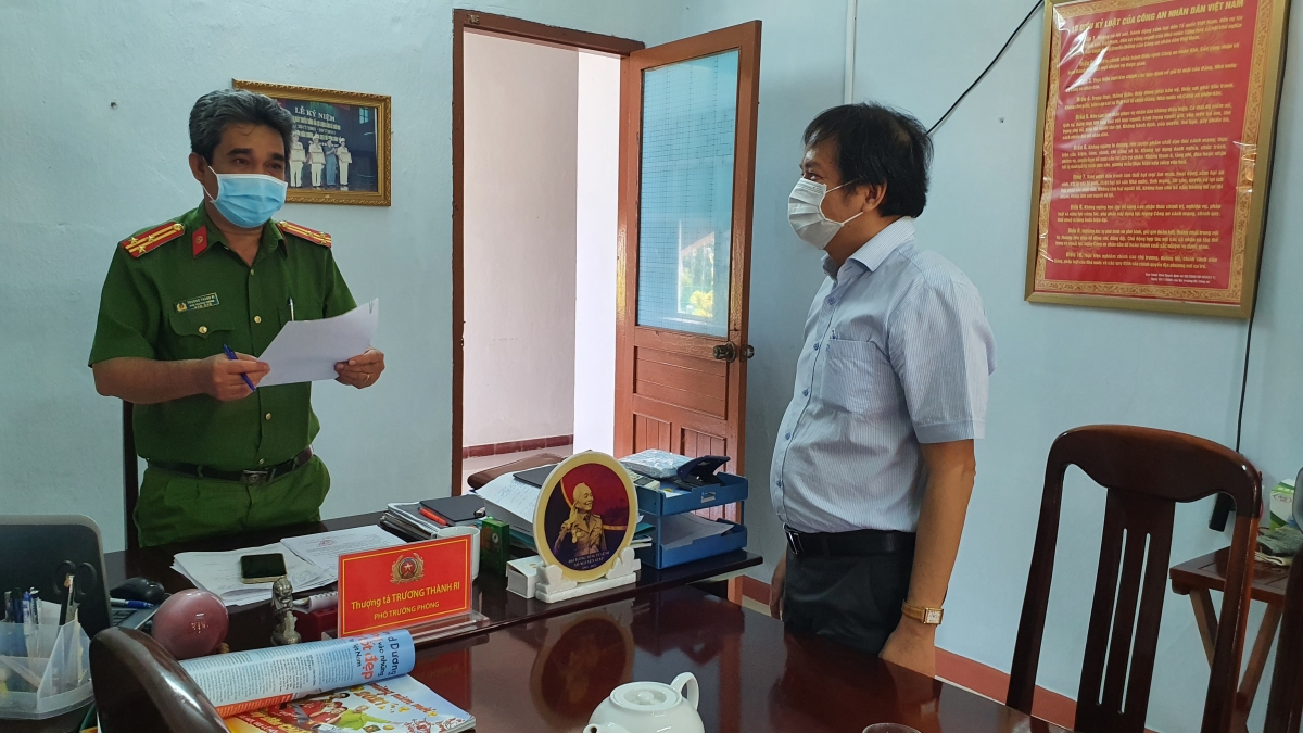 Cơ quan điều tra tống đạt quyết định khởi tố ông Nguyễn Ngọc Duy - Phó Cục trưởng Cục Thuế tỉnh Phú Yên