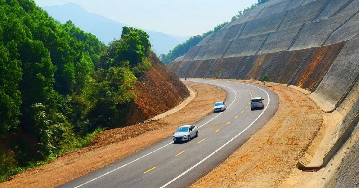 Phó Thủ tướng quyết định dừng thực hiện dự án xây dựng tuyến cao tốc Hòa Bình - Mộc Châu (tỉnh Sơn La) theo phương thức đối tác công tư (PPP). Ảnh minh họa