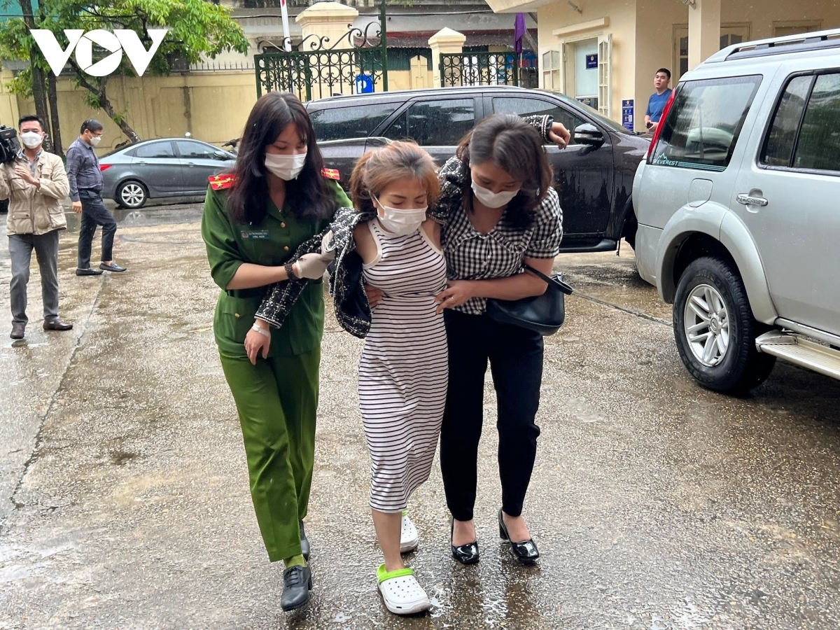 Trần Thị Thanh Hải tại cơ quan công an