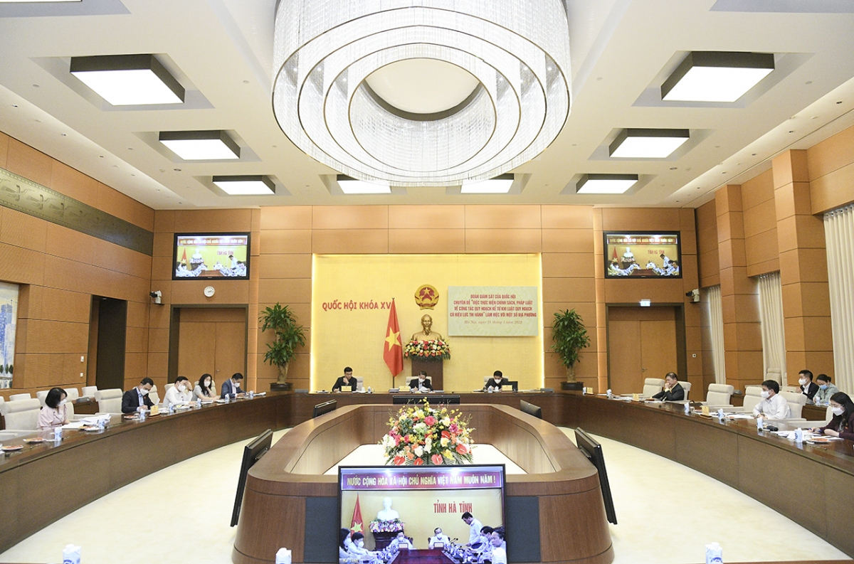 Đoàn Giám sát của Quốc hội chuyên đề “Việc thực hiện chính sách, pháp luật về công tác quy hoạch kể từ khi Luật Quy hoạch có hiệu lực thi hành” làm việc với 6 địa phương các tỉnh phía Bắc và miền Trung