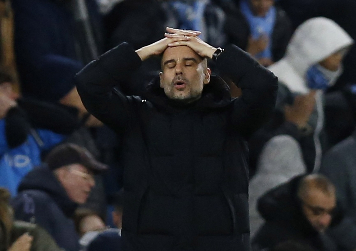 HLV Guardiola tiếc nuối sau những cơ hội mà Man City bỏ lỡ ở trận đấu rạng sáng nay. (Ảnh: Reuters).