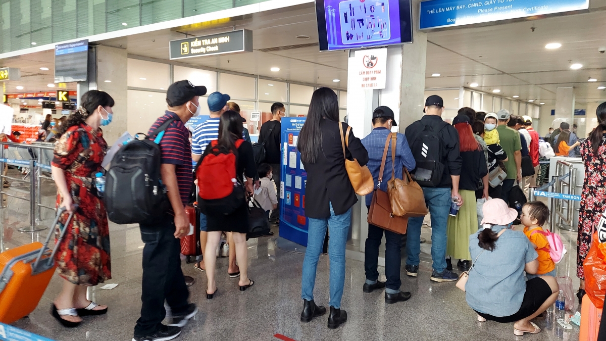 Hành khách sẽ bớt phải chờ đợi vào dịp lễ 30/4 tới (ảnh Hà An)