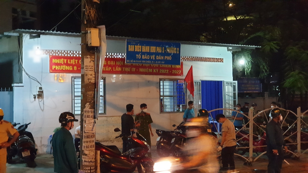 Hiện trường nam dân quân đang điều tiết, phân luồng giao thông bị đâm tử vong. (Ảnh: N.T)