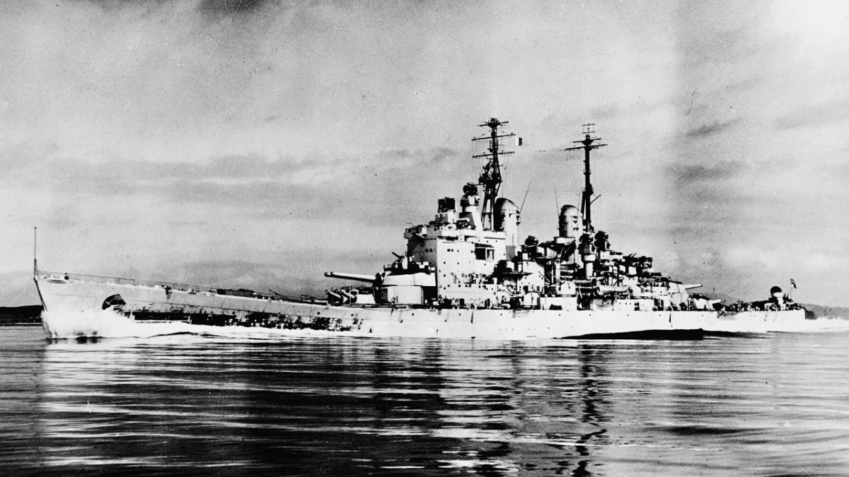 Thiết giáp hạm HMS Vanguard (23) của Hải quân Hoàng gia Anh trong cuộc thử nghiệm năm 1946. Ảnh: 19fortyfive