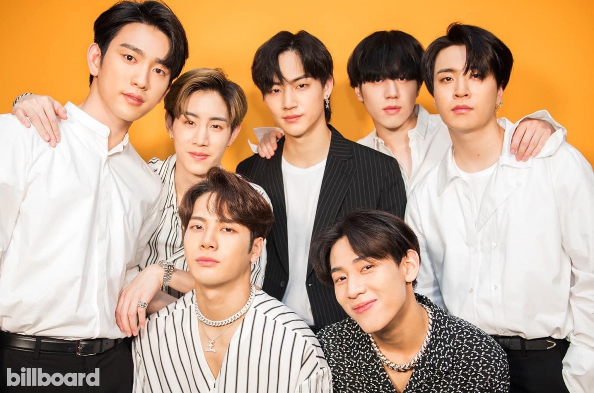 GOT7 tái xuất đủ 7 thành viên.