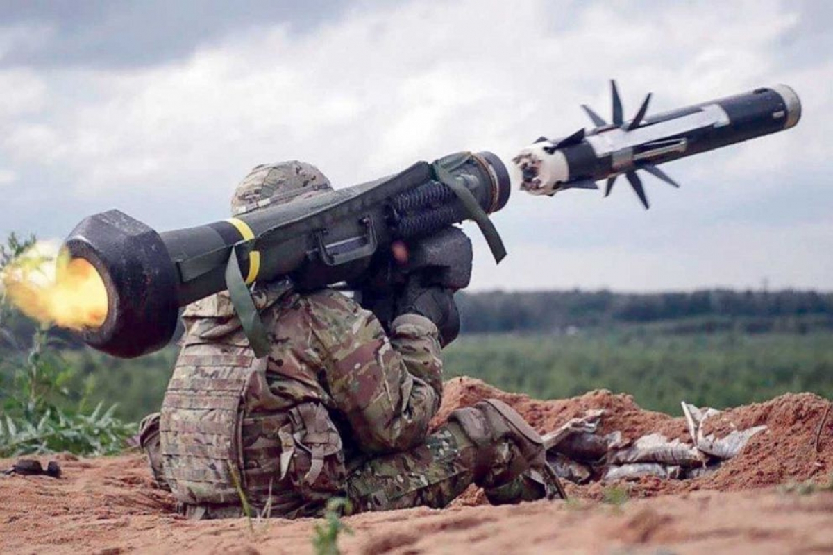 Các lô vũ khí Mỹ đã chuyển cho Ukrainr bao gồm tên lửa chống tăng Javelin. Ảnh: Lục quân Mỹ