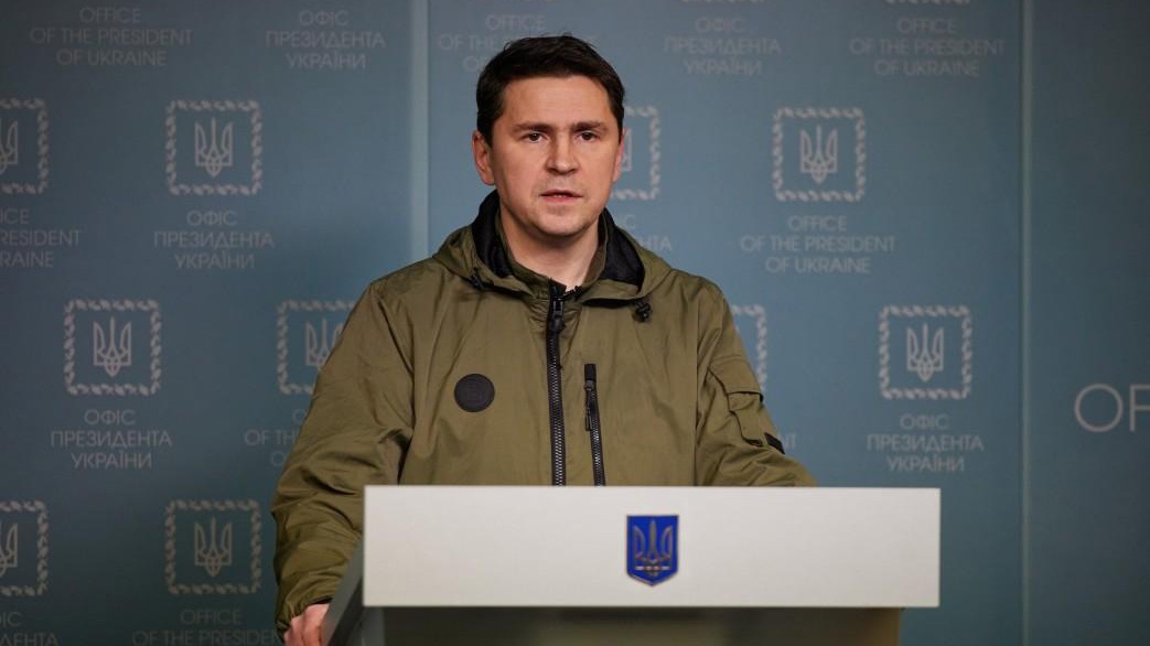 Trợ lý hàng đầu của Tổng thống Volodymyr Zelensky, ông Mikhail Podolyak. Ảnh: KT