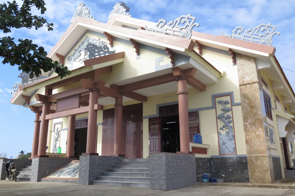 Nhà trưng bày xương cá voi tại thôn Đông An Vĩnh, huyện Lý Sơn đang gấp rút hoàn thành phục vụ du khách.