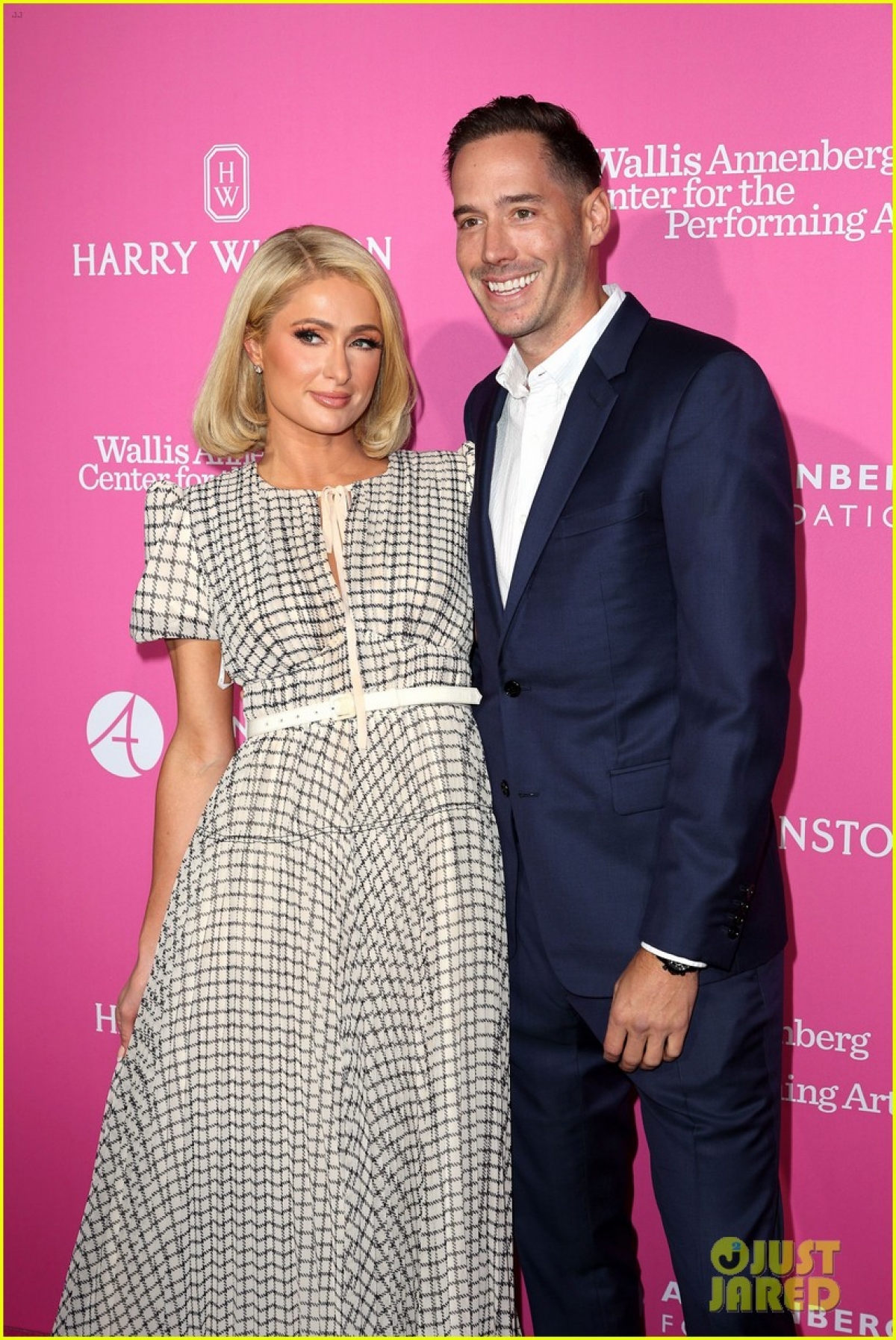 Paris Hilton và ông xã Carter Reum