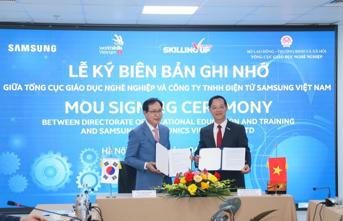 Samsung Việt Nam và Tổng cục Giáo dục nghề nghiệp ký kết Biên bản ghi nhớ