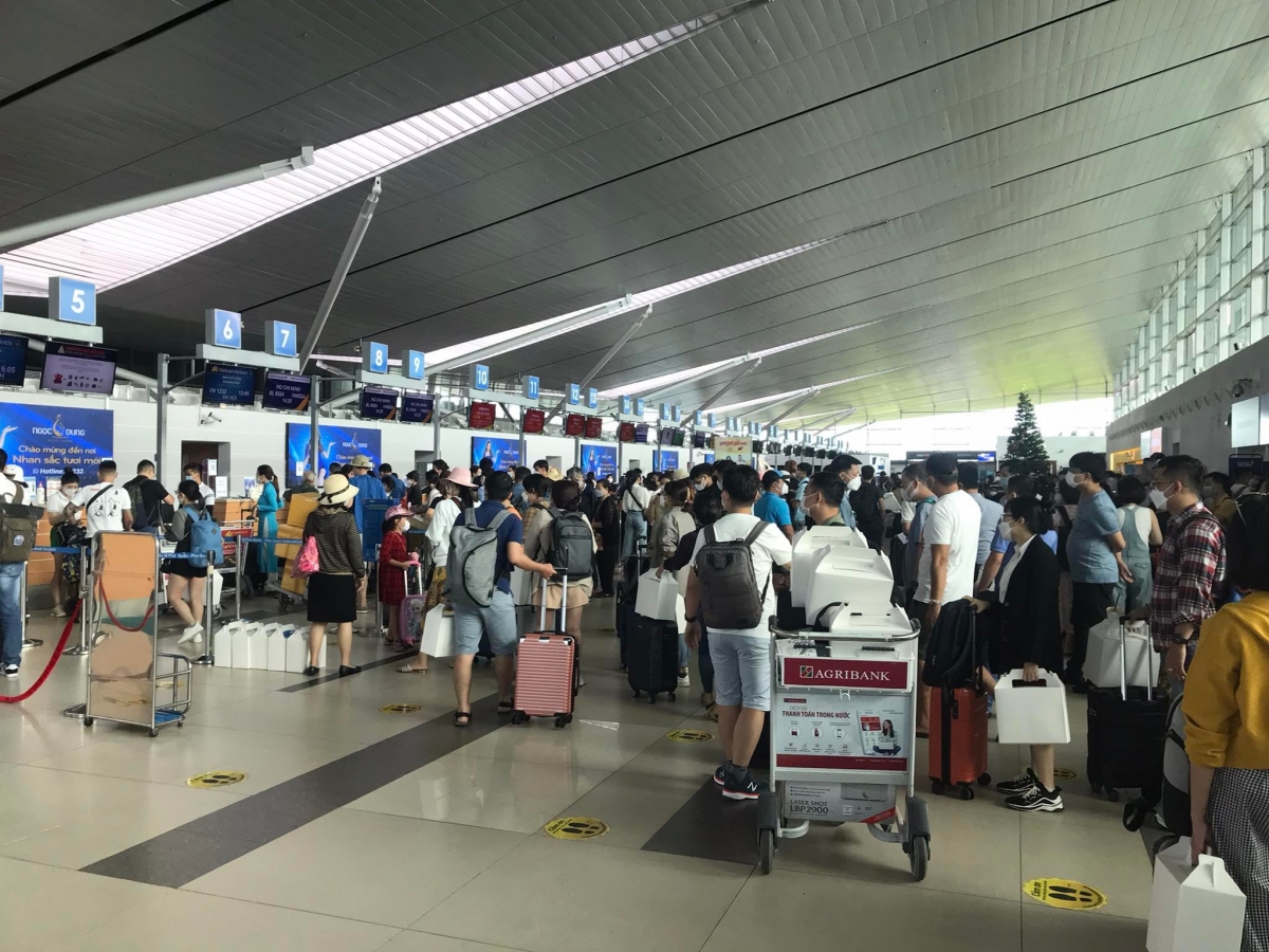Hàng không bước vào mùa cao điểm lễ.