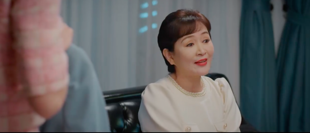 Bà Nhung mỉa mai Vân Trang.