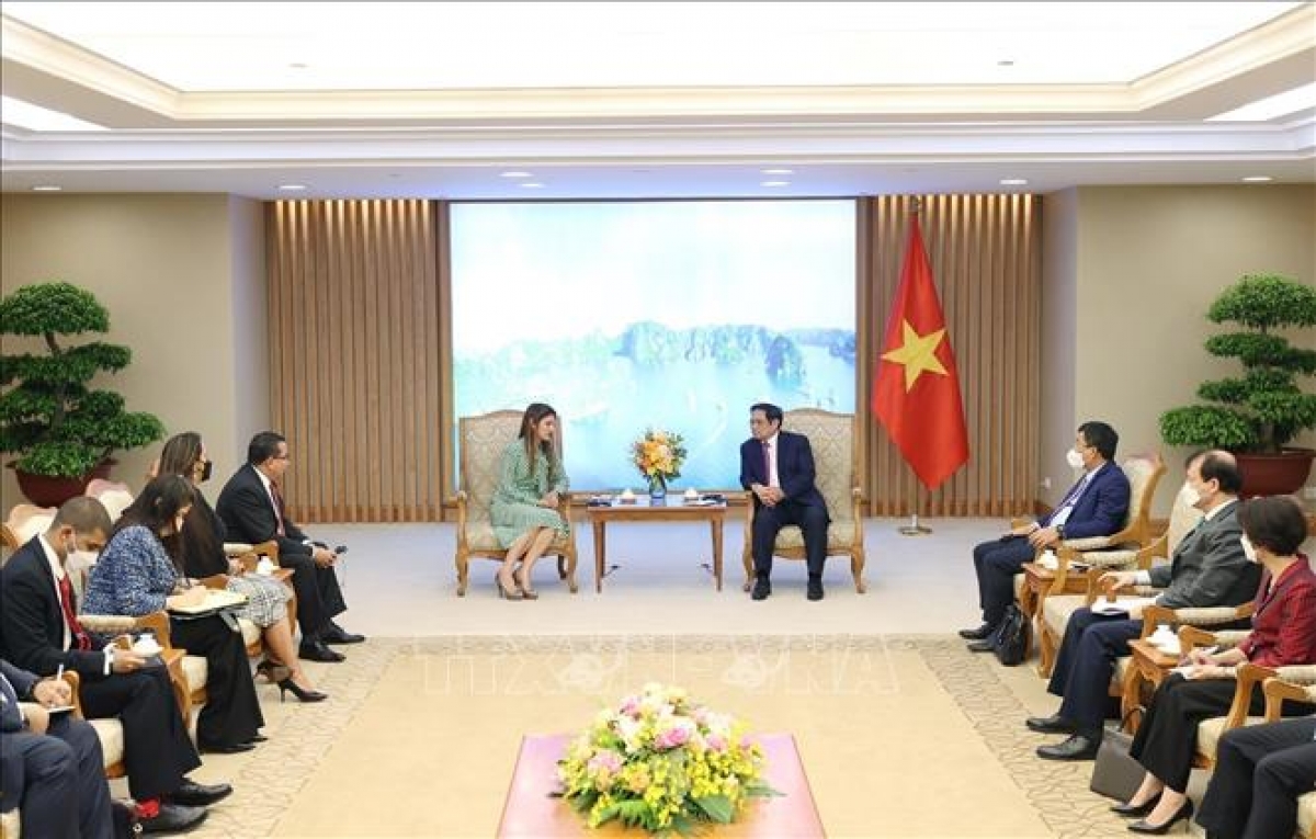 Thủ tướng Phạm Minh Chính tiếp Bộ trưởng Ngoại giao Panama Érika Mouynes. Ảnh: Dương Giang/TTXVN