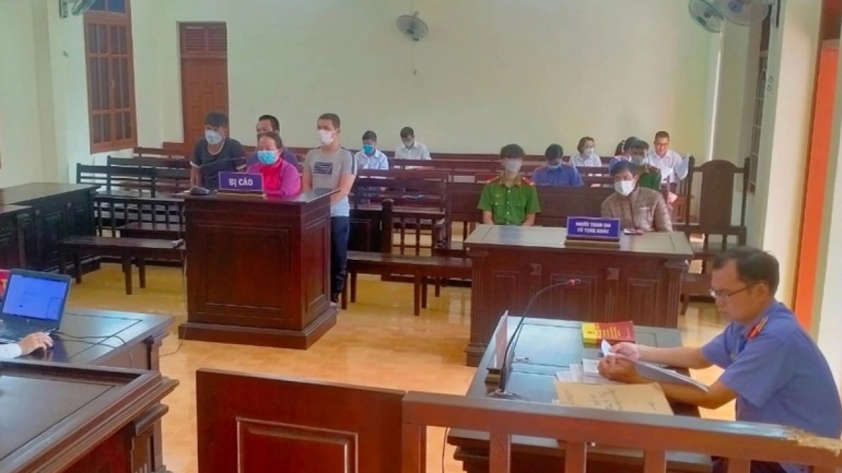 Các bị cáo tại phiên tòa