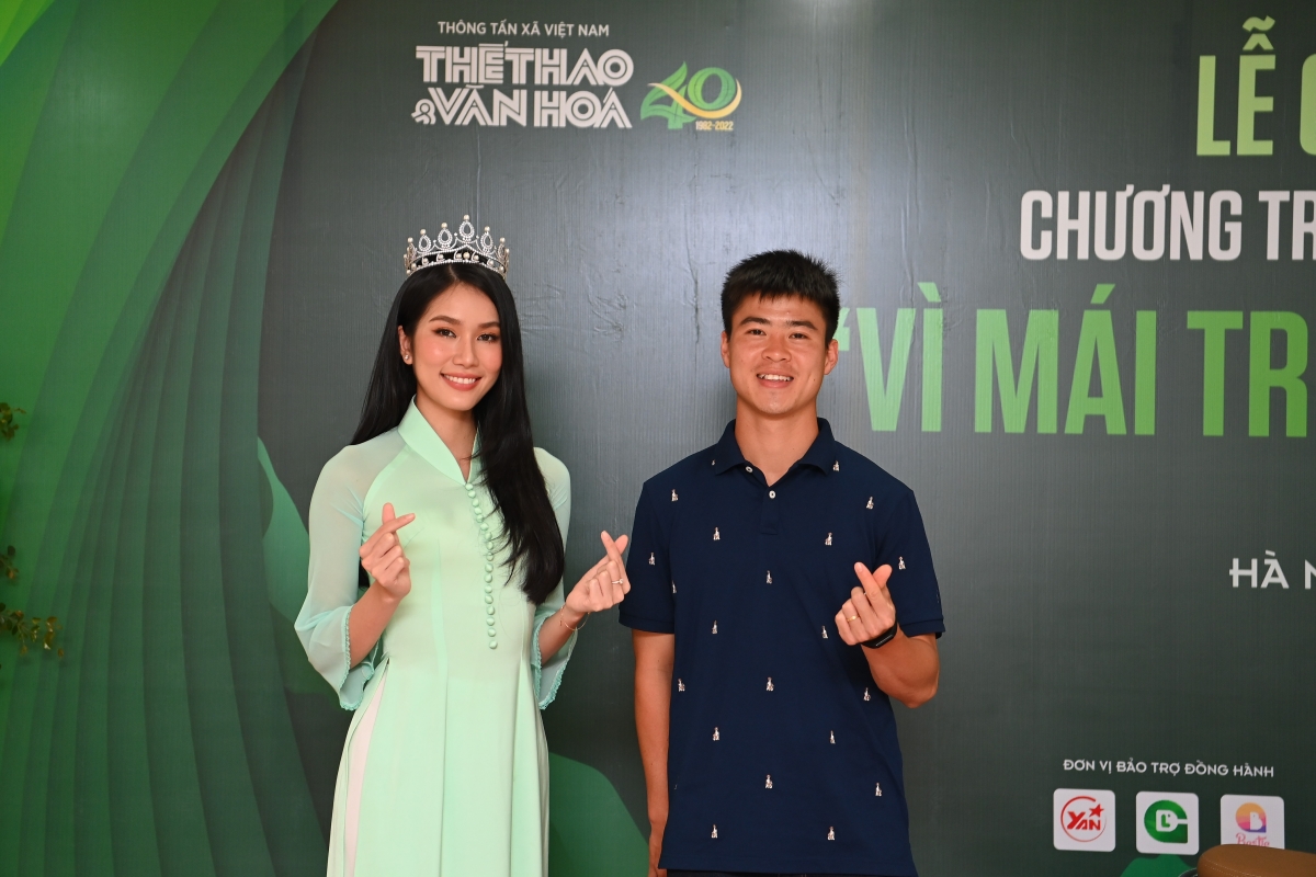 Á hậu Phương Anh và cầu thủ Duy Mạnh