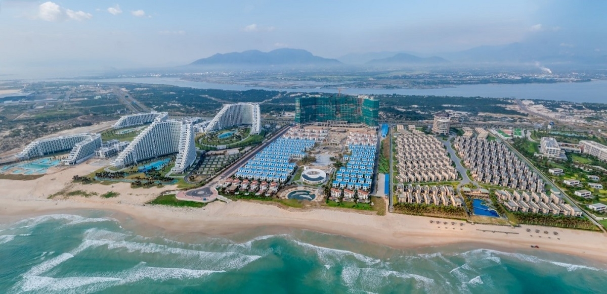 Cam Ranh Bay Hotels & Resorts thừa hưởng lợi thế từ sức bật phát triển của hạ tầng Cam Lâm - Khánh Hòa.